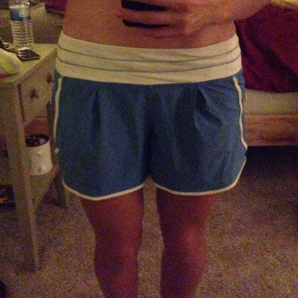 💢SOLD💢Lululemon shorts!