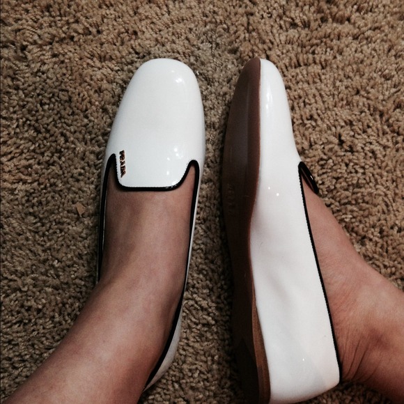 Prada Loafers ๐๐3/5/14 Back 2 Basic Hot Pick๐๐ - Picture 3 of 3