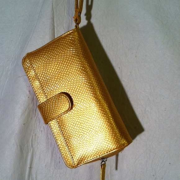 Yellow shiny textured wristlet w/ infinite pockets
