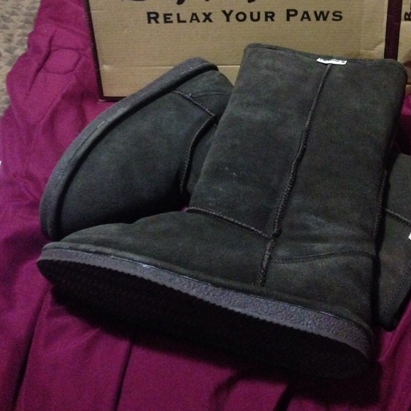 Brown Bear Paw Boots - Picture 3 of 4