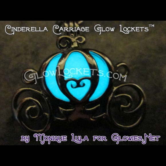 Cinderella carriage glow locket aqua blue