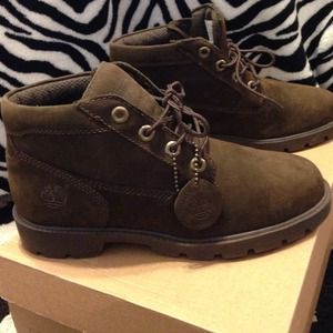 Timberland Lowtop Boots. Size 5.