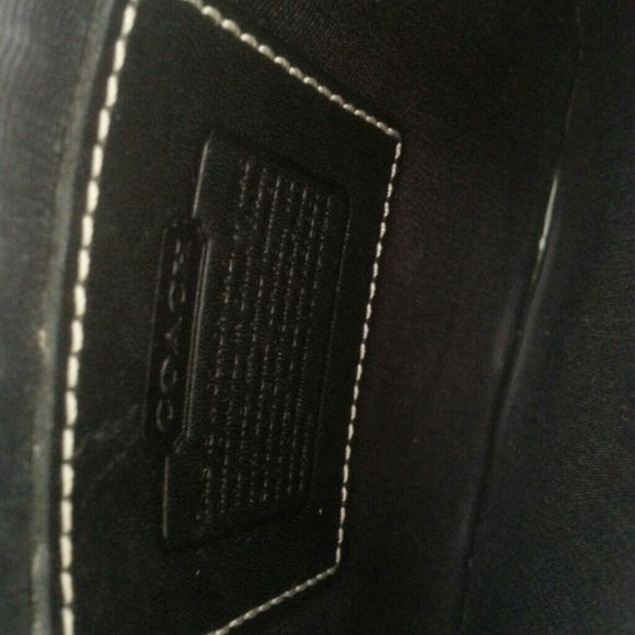 ::SOLD:: Coach thin signature blackclutch - Picture 3 of 3