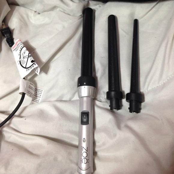 Zoe wand curler, good condition !