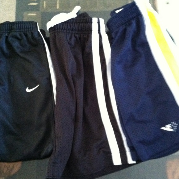 Size 5-6 Youth Sweats & Shorts