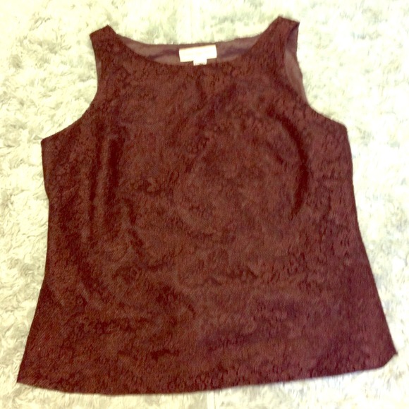 Gorgeous vintage brown lace top