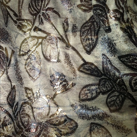 Handbag - Picture 2 of 3