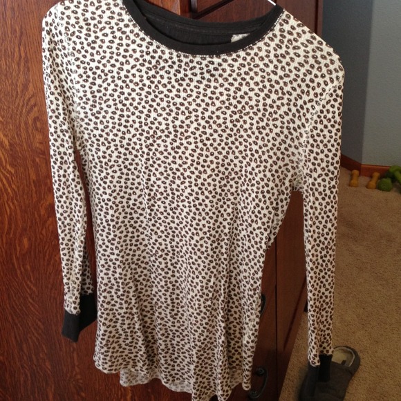 J. Crew Tops - Leopard print J. Crew waffle shirt and camo scarf