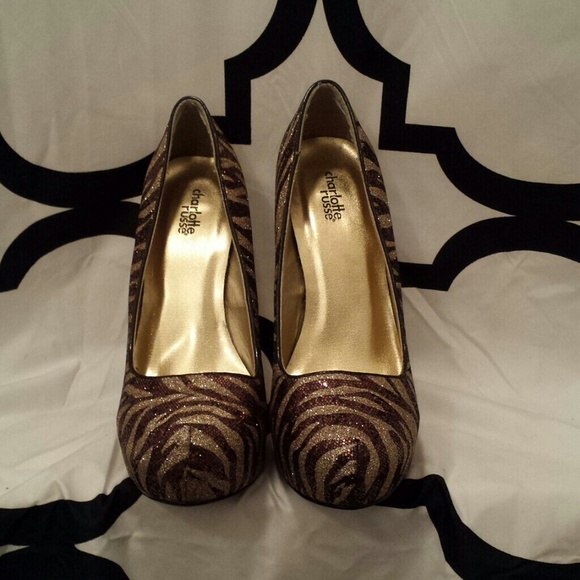 Heels - Picture 3 of 3