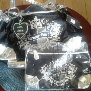 Seattle Seahawk Luxe Hobo with wristlet