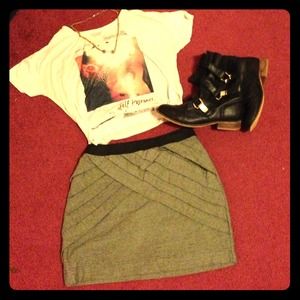 URBAN OUTFITTERS SKIRT