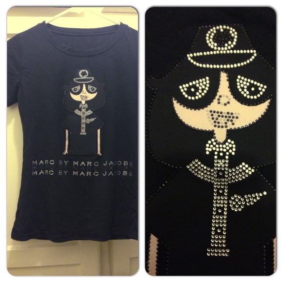 T-shirt with appliqué