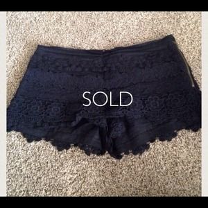 💟SOLD💟Black lace shorts
