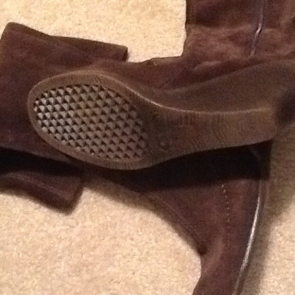 Boots - Picture 2 of 2
