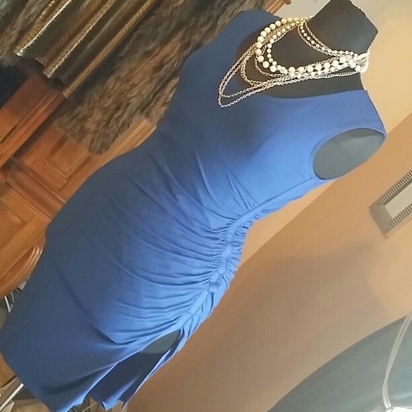 SOLD. Bodycon Short Dress - Picture 2 of 4