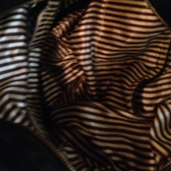 Purse - Picture 2 of 3