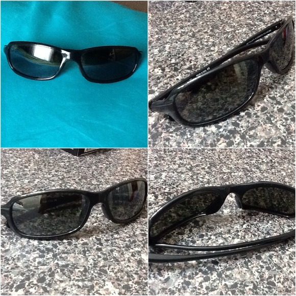 Maui Jim Polarized Sunglasses (Practically New) - Picture 2 of 3