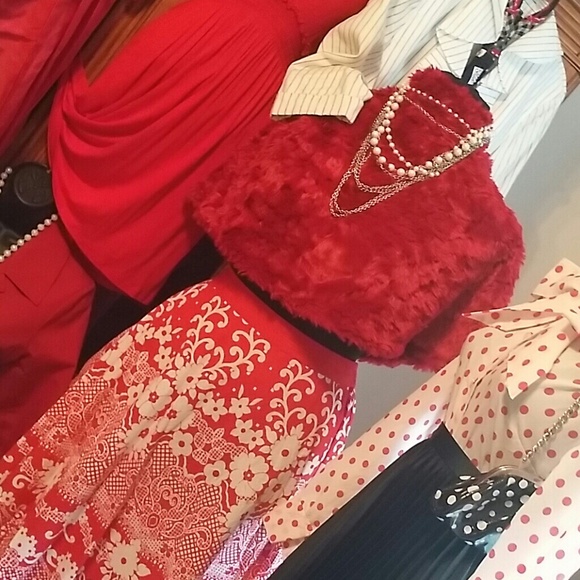 Uniquely Sherrie's Style Boutique. - Picture 4 of 4