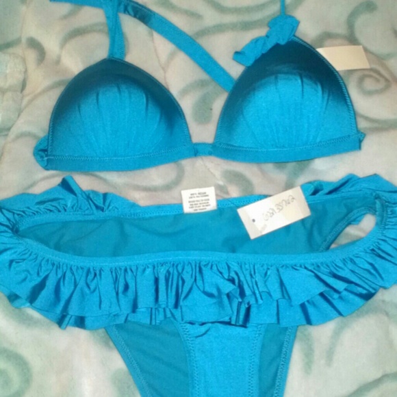 Gilly Hicks bikini