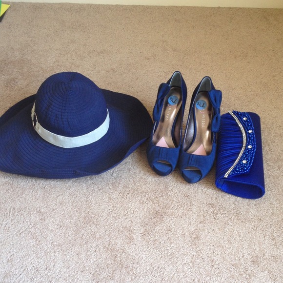 Sold eBay - Paris Hilton Navy Blue heels - Picture 4 of 4