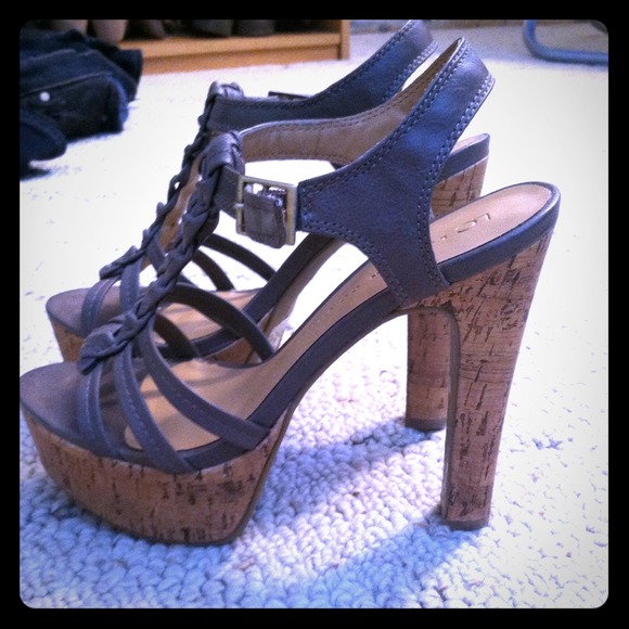 Lauren Conrad platform sandal heels