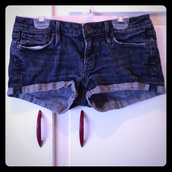 Bullhead shorts from Pacsun! :)