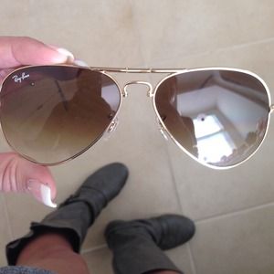 RAY BANS! Amazing condition, practically brand new