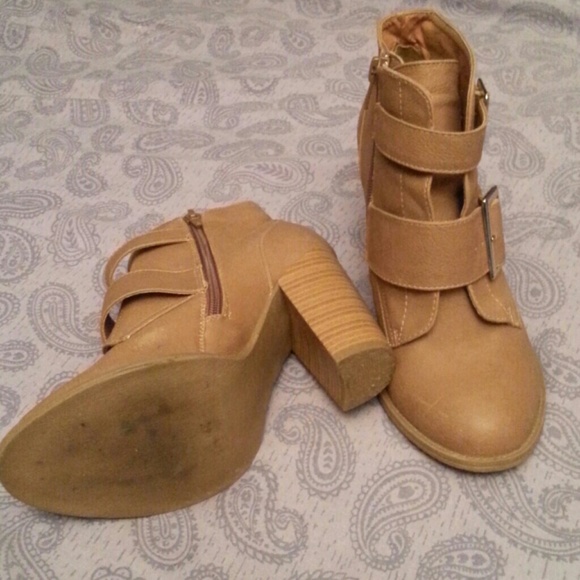 Booties - Picture 3 of 3