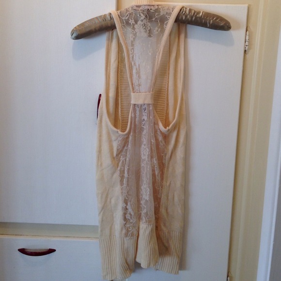 SOLD IN BUNDLE Cream colored cover up very girly! - Picture 2 of 2