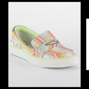Looking for these nike balsa 6.0 size 8 or 8.5!!!