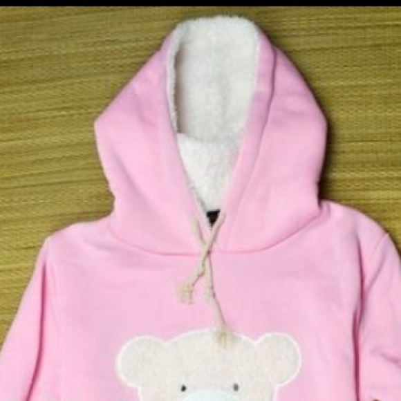 Korean fashion pullover 🎀 - Picture 2 of 2