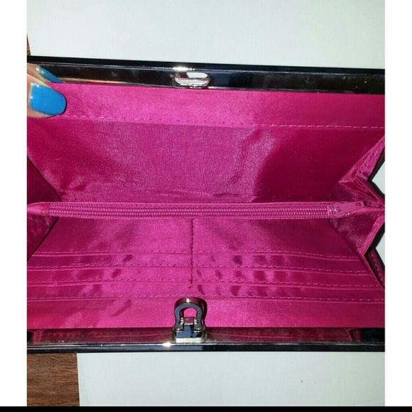 Wallet - Picture 2 of 2
