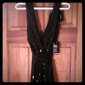 Sequined, v-neck black party dress