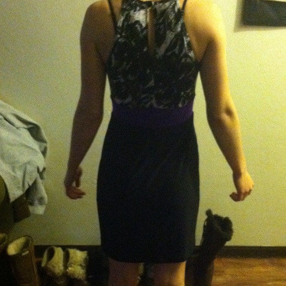 Club dress - Picture 3 of 3