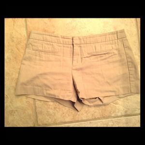 Adorable Gap khaki shorts