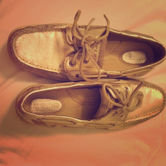 Gold Sperry's 👌😎