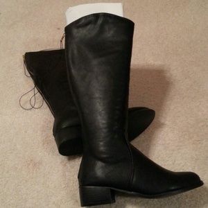 Brand new black boots