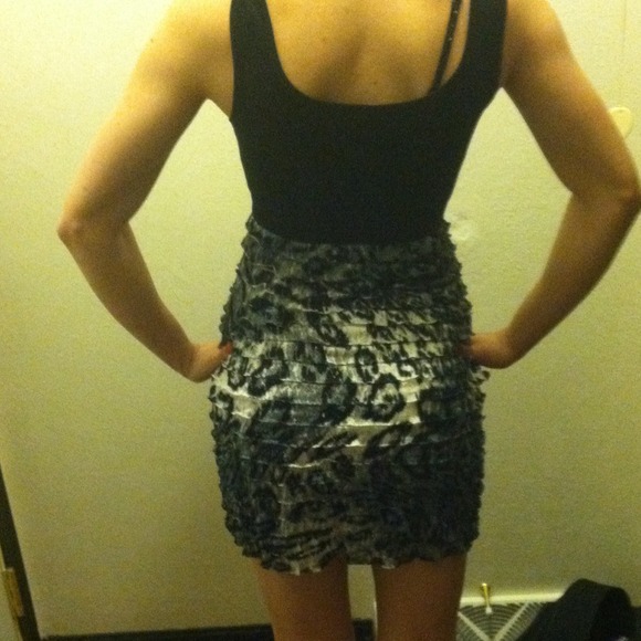 Club dress - Picture 2 of 2