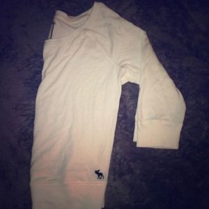 🌟A&F three quarter sleeve top!