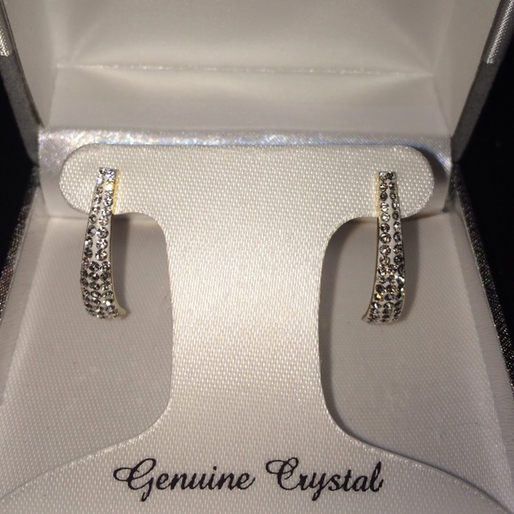 Ear Rings - Picture 2 of 3