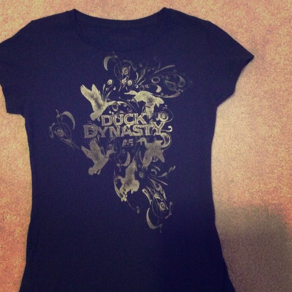 Duck Dynasty !!! Fitted t shirt women's size L