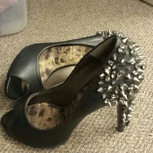 Sam Edelman lorrisa. Leather heels