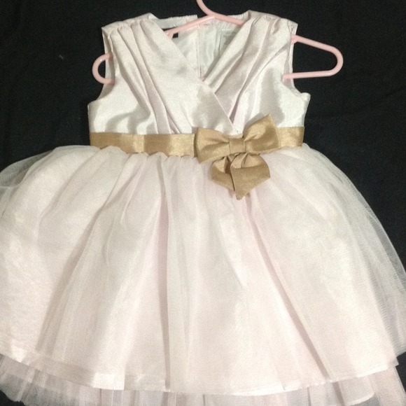 Baby girl size 12 months formal dress