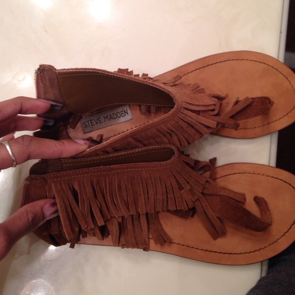 Steve Madden moccasin sandals