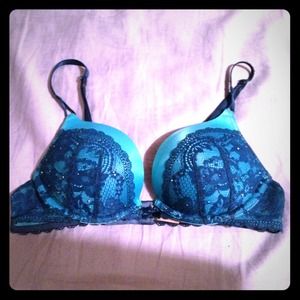 VS Bombshell bra