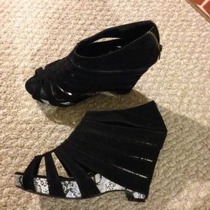 🔴Traded🔴 to @Kmariec