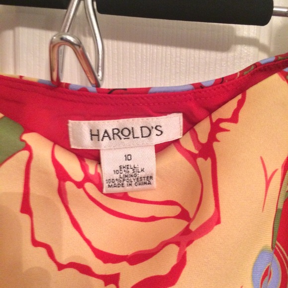 Great Harold's skirt! - Picture 2 of 4