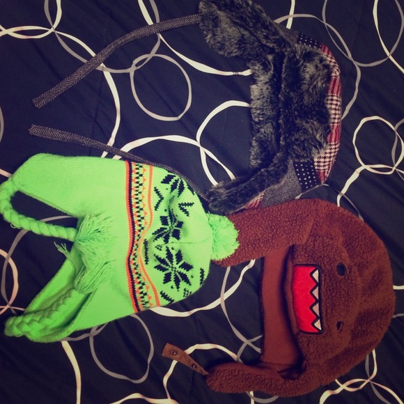 Bundle of three hats