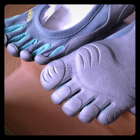 Classic Vibrams.  Size 37. SALE