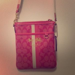 Signature Coach Crossbody